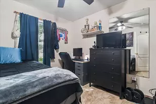 220 Chesterfield Cir, Waxahachie, TX 75165 - Photo 24