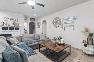 220 Chesterfield Cir, Waxahachie, TX 75165 - Photo 6