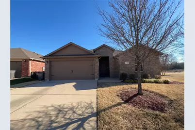 1310 Meadow Creek Drive, Princeton, TX 75407 - Photo 2