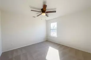 1310 Meadow Creek Dr, Princeton, TX 75407 - Photo 10