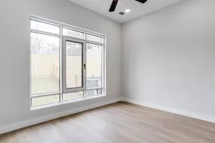 810 Premier Pkwy, Grand Prairie, TX 75051 - Photo 14