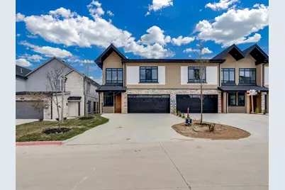 810 Premier Parkway, Grand Prairie, TX 75051 - Photo 2