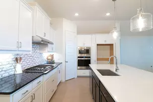 6200 Cobbetts Pond Ln, Fort Worth, TX 76179 - Photo 6