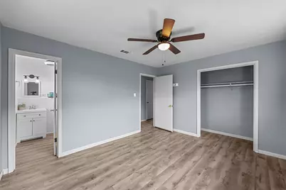 409 Greenleaf Drive, Lacy Lakeview, TX 76705 - Photo 18