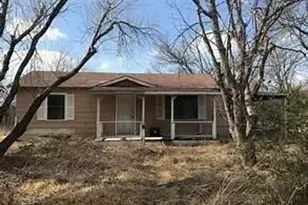 303 Eastman St, Ladonia, TX 75449 - Photo 1