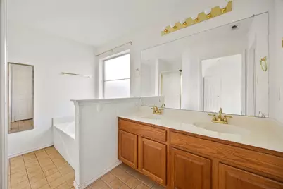 1021 Miles Avenue, Burleson, TX 76028 - Photo 14