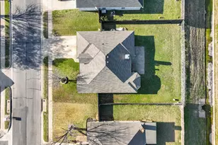 1021 Miles Ave, Burleson, TX 76028 - Photo 22