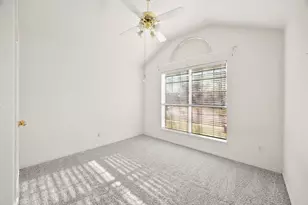 1021 Miles Ave, Burleson, TX 76028 - Photo 18