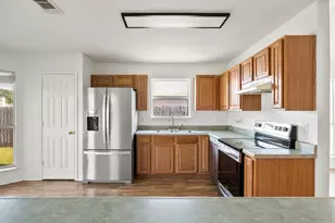 1021 Miles Ave, Burleson, TX 76028 - Photo 8