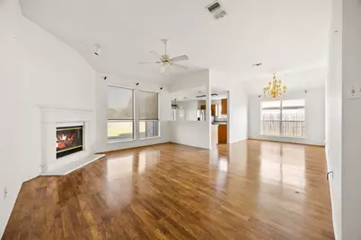 1021 Miles Avenue, Burleson, TX 76028 - Photo 4