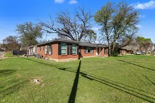 401 E 8th St, Irving, TX 75060 - Photo 2