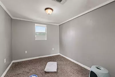 401 E 8th Street, Irving, TX 75060 - Photo 20