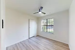 1249 Granada Ln, Lewisville, TX 75067 - Photo 12