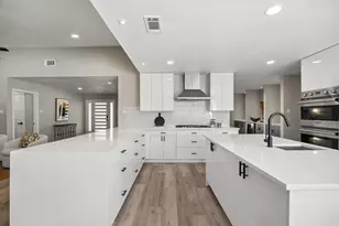 9918 Ila Dr, Dallas, TX 75220 - Photo 10