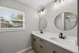 9918 Ila Dr, Dallas, TX 75220 - Photo 32