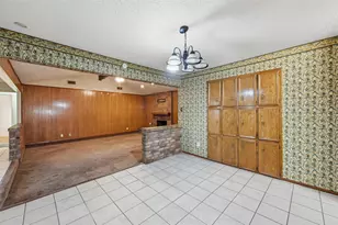 4300 Spring Hill Ln, Arlington, TX 76016 - Photo 18