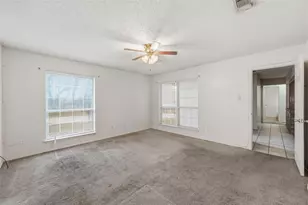 4300 Spring Hill Ln, Arlington, TX 76016 - Photo 22