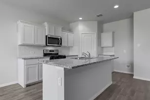 908 Traction Trl, Cleburne, TX 76031 - Photo 4