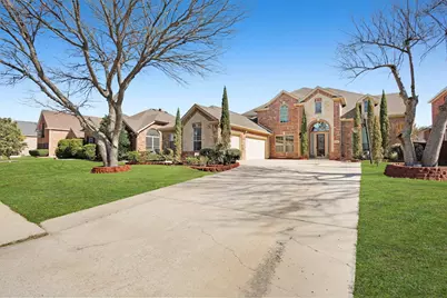 9618 Peach Tree Lane, Rowlett, TX 75089 - Photo 2