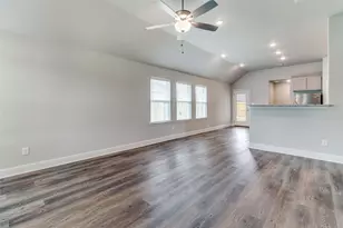 2803 Orchid Dr, Sherman, TX 75092 - Photo 4