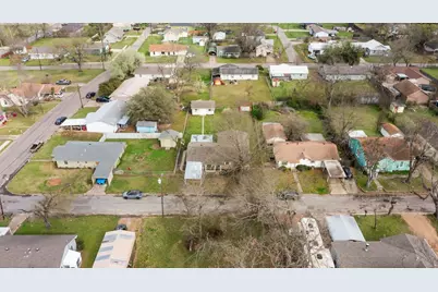 1320 Elm Street, Bonham, TX 75418 - Photo 38