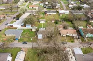 1320 Elm St, Bonham, TX 75418 - Photo 38