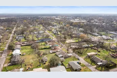 1320 Elm Street, Bonham, TX 75418 - Photo 36