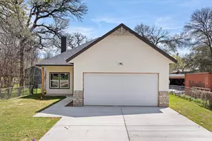 4403 N Port Ridglea Ct, Granbury, TX 76049 - Photo 2