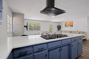 600 Meadowcrest Dr, Crowley, TX 76036 - Photo 10