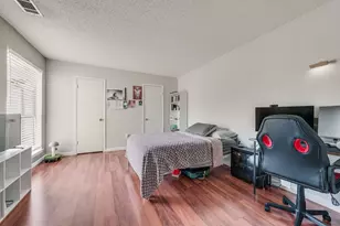 2643 Via Ventura Cir, Carrollton, TX 75006 - Photo 20