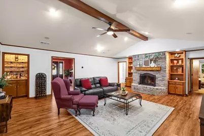 1111 Berkshire Court, Trophy Club, TX 76262 - Photo 10