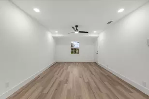 3744 S Hughes Ave, Fort Worth, TX 76119 - Photo 8