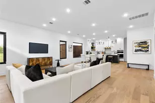 10434 Vinemont St, Dallas, TX 75218 - Photo 4