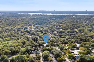 10434 Vinemont St, Dallas, TX 75218 - Photo 38