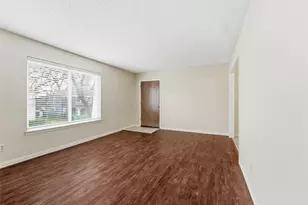 410 W Franklin St, Waxahachie, TX 75165 - Photo 10