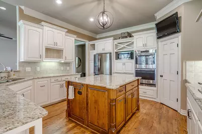 542 S Sugartree Drive, Lipan, TX 76462 - Photo 14