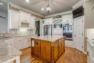 542 S Sugartree Dr, Lipan, TX 76462 - Photo 14