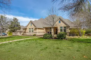 542 S Sugartree Dr, Lipan, TX 76462 - Photo 2