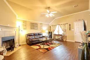 933 Heston Cir, Robinson, TX 76706 - Photo 6