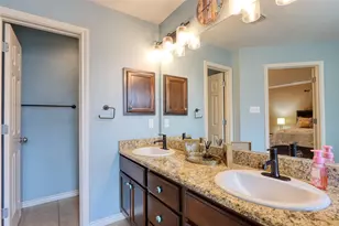 933 Heston Cir, Robinson, TX 76706 - Photo 16