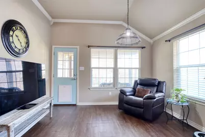 933 Heston Circle, Robinson, TX 76706 - Photo 12