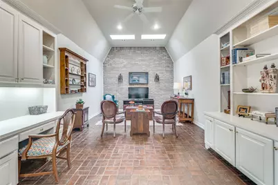 5845 Farquhar Lane, Dallas, TX 75209 - Photo 16