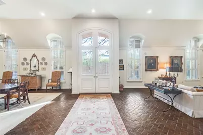 5845 Farquhar Lane, Dallas, TX 75209 - Photo 4