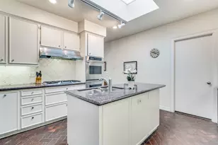 5845 Farquhar Ln, Dallas, TX 75209 - Photo 14