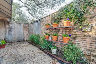 5845 Farquhar Ln, Dallas, TX 75209 - Photo 24