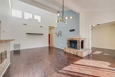 2705 Keller Springs Court, Carrollton, TX 75006 - Photo 8