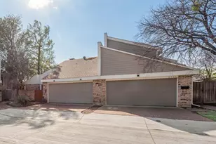 2705 Keller Springs Ct, Carrollton, TX 75006 - Photo 2