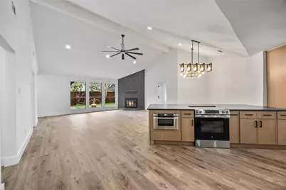 912 Sandhurst Drive, Plano, TX 75025 - Photo 8