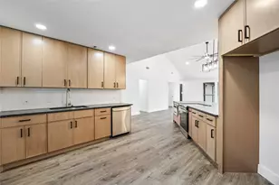 912 Sandhurst Dr, Plano, TX 75025 - Photo 12