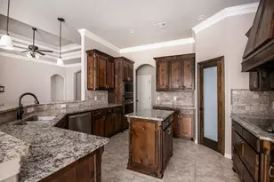 136 Flying Diamond Dr, Springtown, TX 76082 - Photo 8